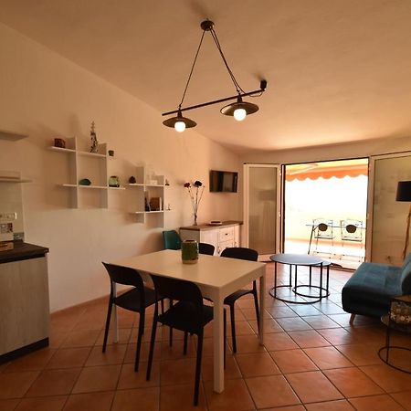 דירות Spiaggia di Cavoli Route 25 - Cavoli - Vista Mare, Con Clima, Terrazza E Posto Auto מראה חיצוני תמונה